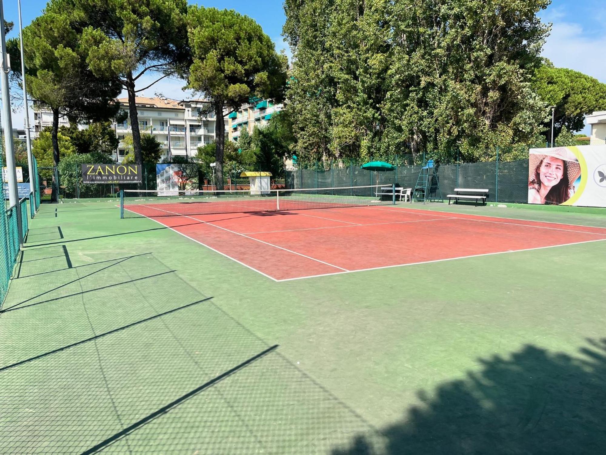 Sunny Home, Appartamento In Centro E Vicino Alla Spiaggia Градо Екстериор снимка
