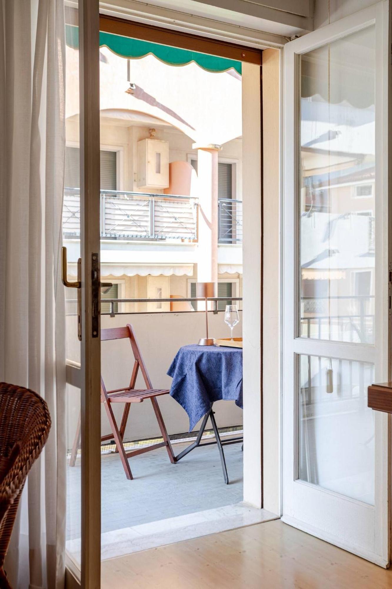 Sunny Home, Appartamento In Centro E Vicino Alla Spiaggia Градо Екстериор снимка