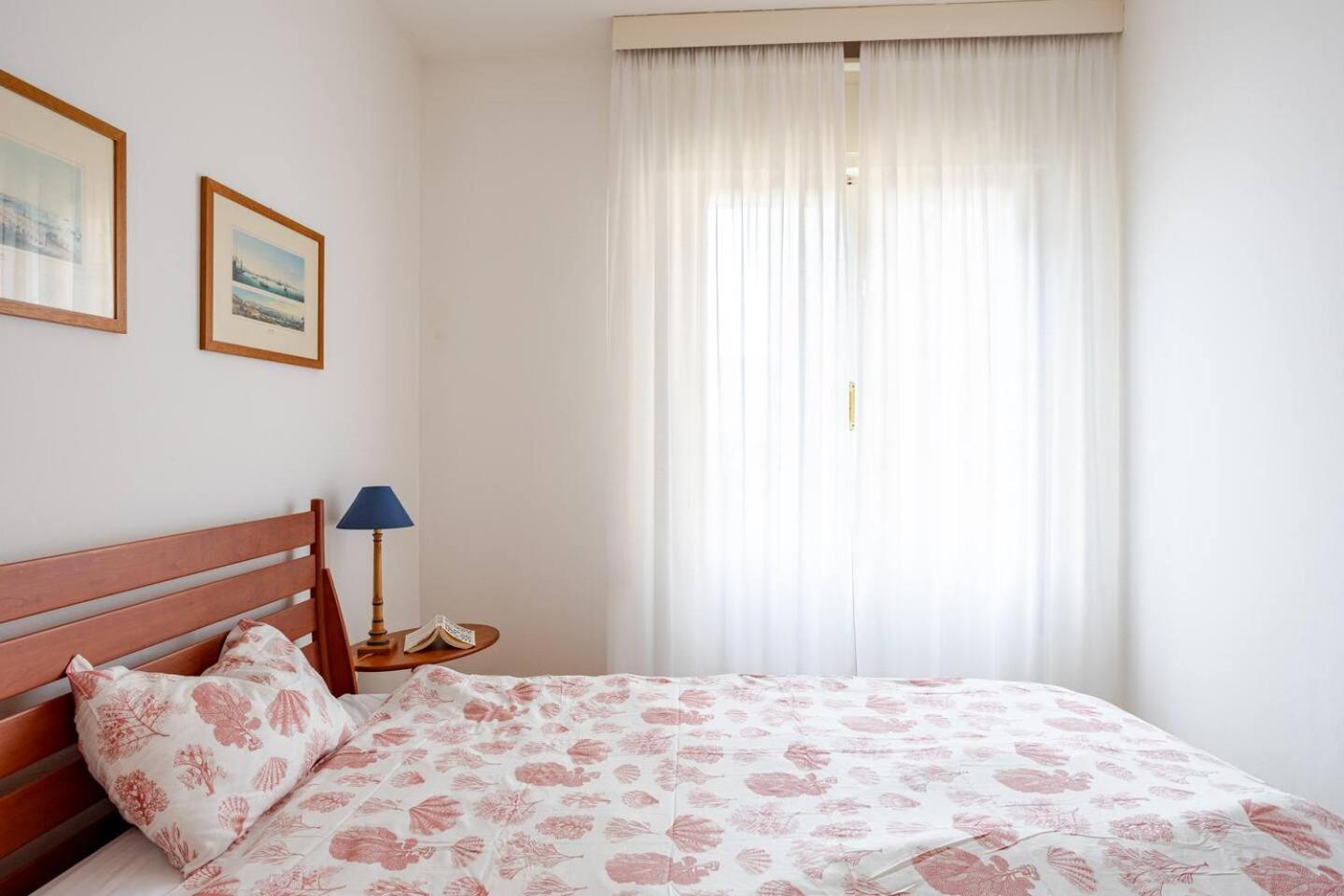 Sunny Home, Appartamento In Centro E Vicino Alla Spiaggia Градо Екстериор снимка